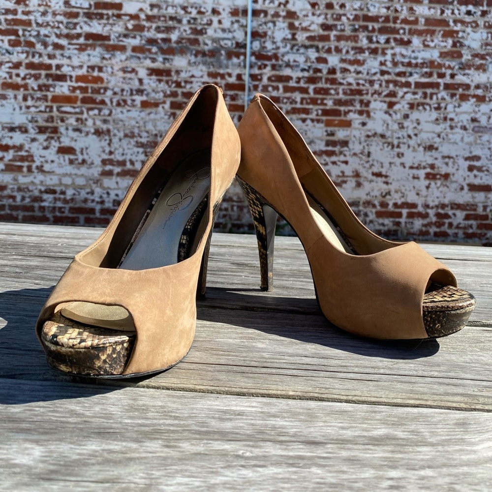 Jessica Simpson Size 8 Leather/Faux Snakeskin Heel - Picture 2 of 2